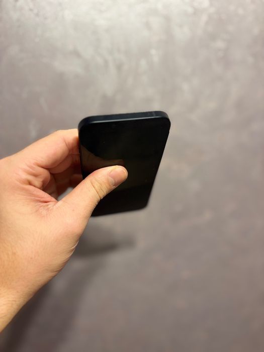 iPhone 14 midnight 128gb