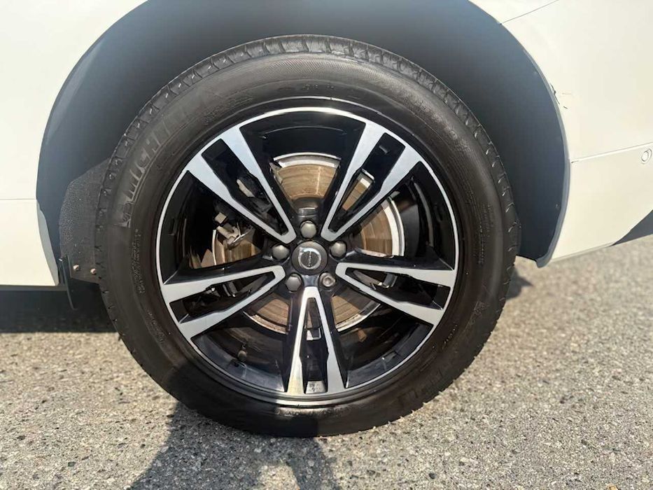 Volvo XC60      2018