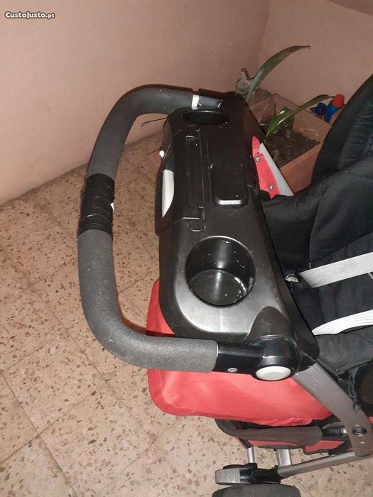 Carrinho ideal para gêmeos ou irmãos de idades próximas