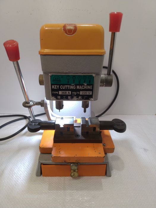 Станок для изготовления ключей 368А (вертикал)