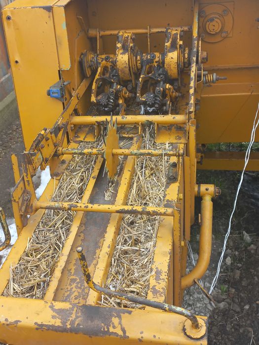 Прес-підбирач Reviere-Casalis KR-40TS