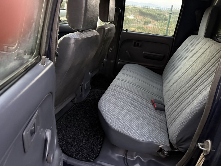 Toyota Hilix 5 lugares