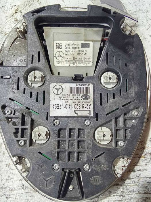 Плафон салону для Mercedes W219