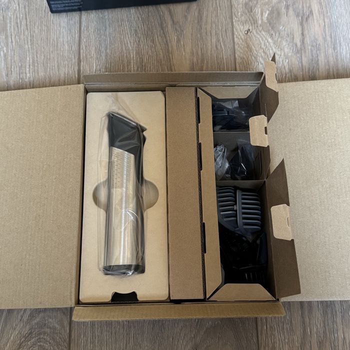 Тример Philips  series 9000