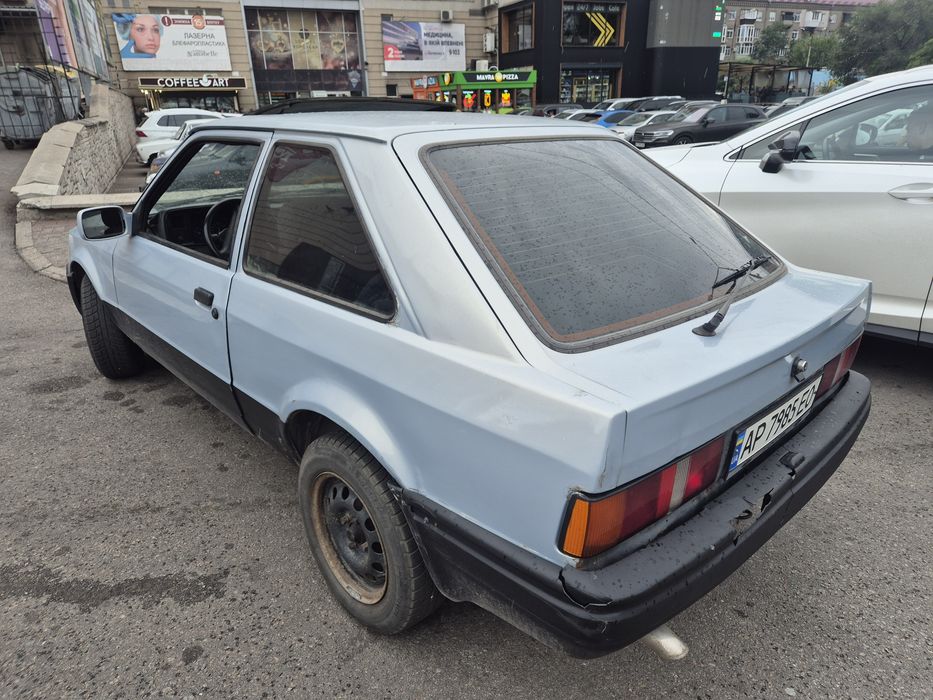 Продам Ford Escort
