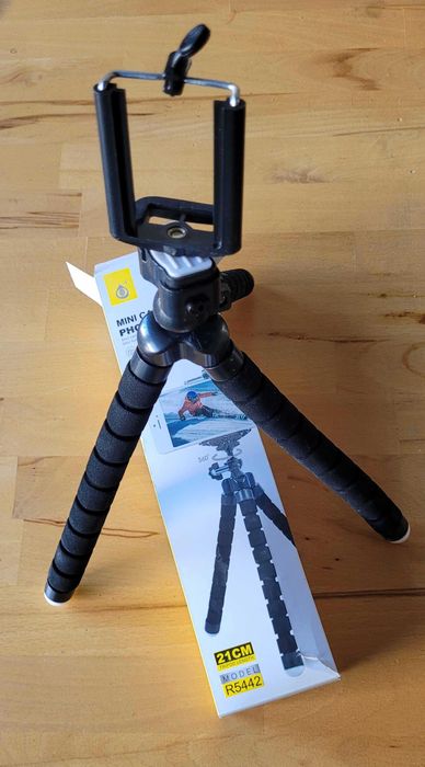 Suporte de Telemóvel e Mini Câmara