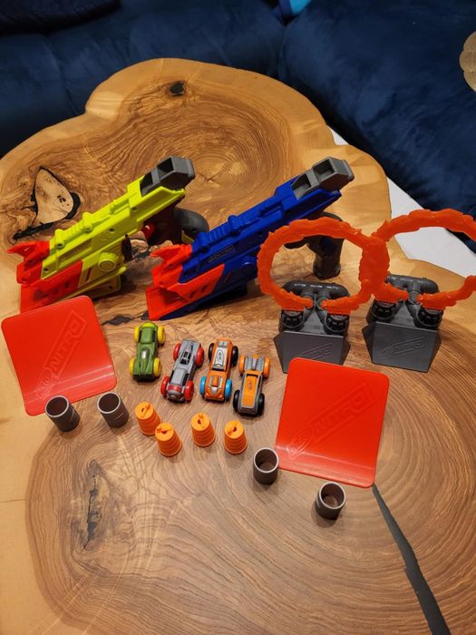 Nerf Nitro Flashfury Chaos - Lanzador De Coches Con Dardos De Espuma, Incluye 3 Vehículos, Juguete De Acción Para Niños Y Adultos