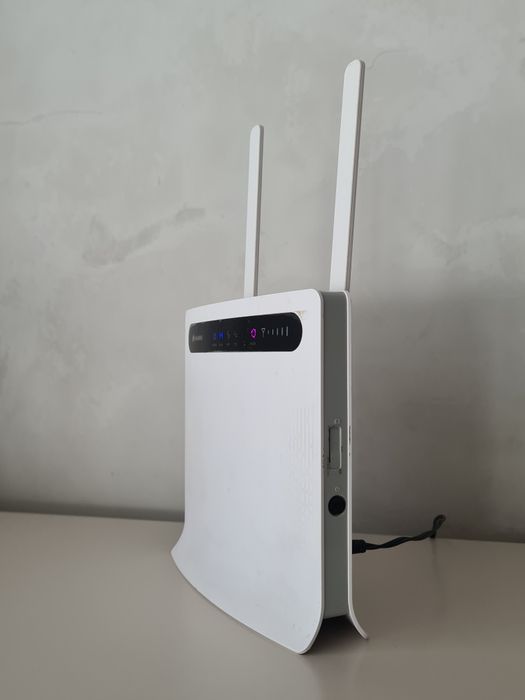 Router na kartę SIM Huawei CPE B593 LTE VOIP
,USB