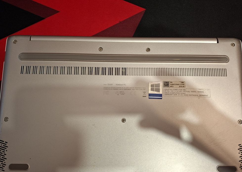 Sprzedam cienki laptop ASUS S13 – i5 / 8GB RAM / 512 NVMe