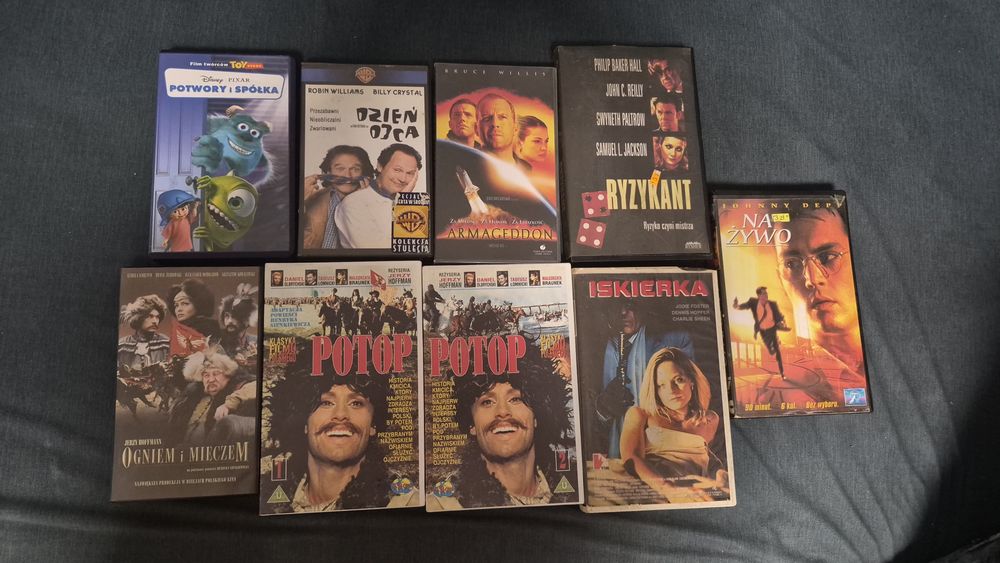Zestaw kaset vhs 9szt