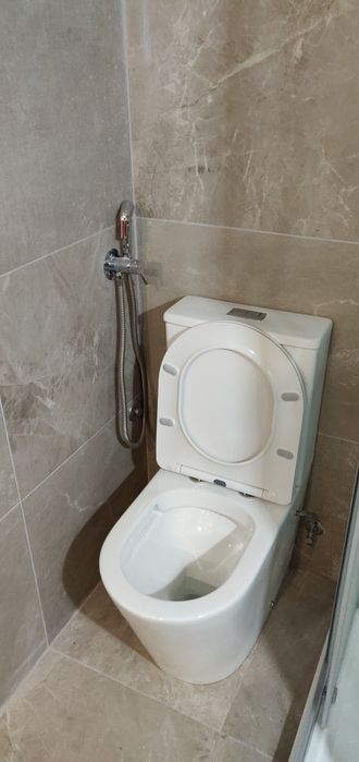 Serviços canalizações e eletricidade