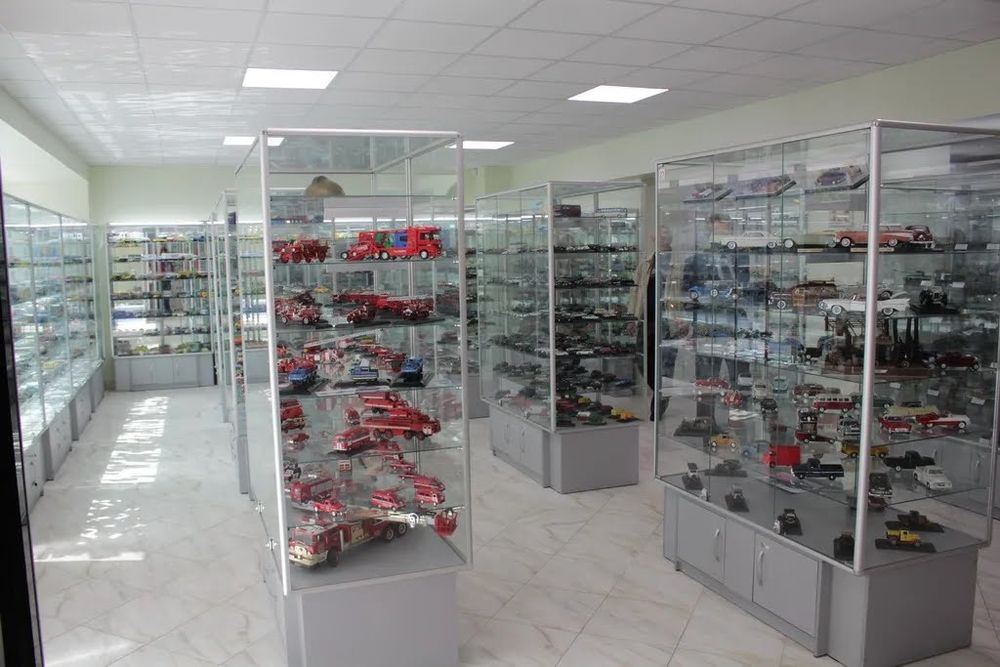 Модели автомобилей в масштабах 1:43, 1:24, 1:18 Minichamps DeAgostini