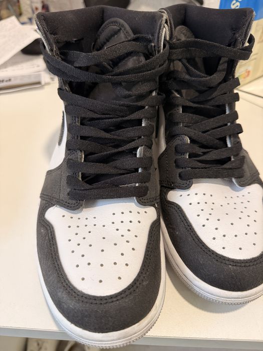 Air Jordan 1 High OG "Bleached Coral"