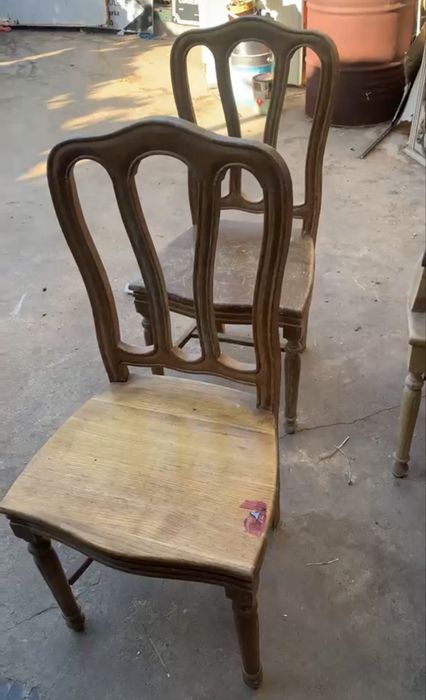 Conjunto 6 Cadeiras Vintage em Madeira Maciça (3 c/ Braços + 3 s/ Braços)