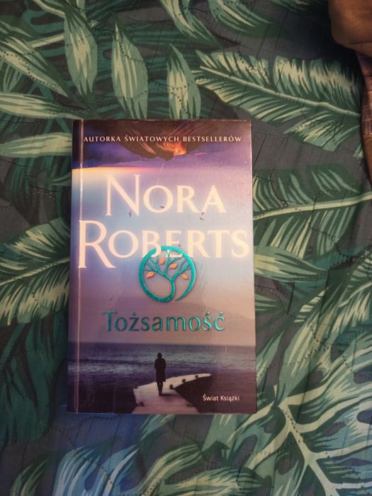 Tożsamość Nora Roberts
