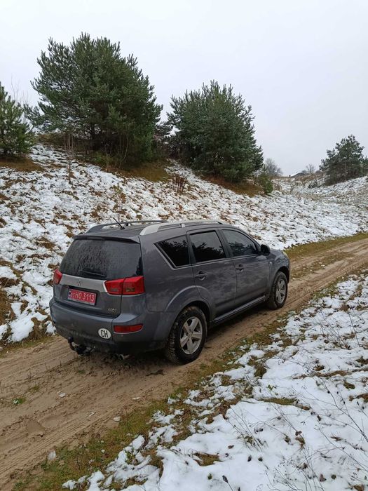 Peugeot 4007 2011 року