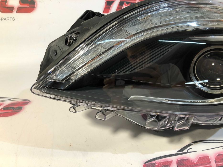 Farol Frente Otica MERCEDES CLASSE B W246 BI XENON ESQUERDO ORIGINAL
