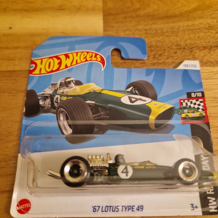 Hotwheels modelos aleatórios