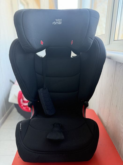 Britax Römer KIDFIX II S ISOFIX 15–36 кг автокрісло