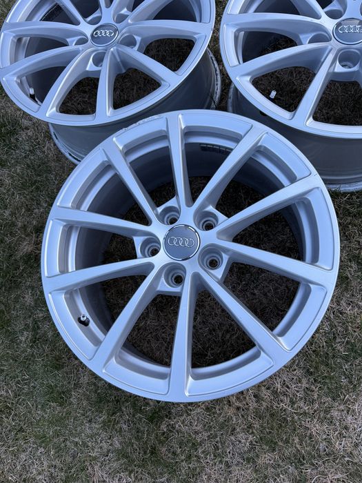 Диск Audi R17 5x112 Audi A6/ A4/ Q3/Q5 (4K0601025)