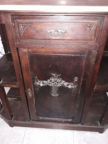 2x Moveis Vintage c/entalhes c Aparador
