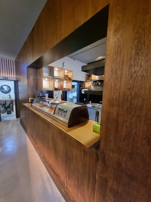 Restaurante equipado na Parede – Cascais | Excelente oportunidade