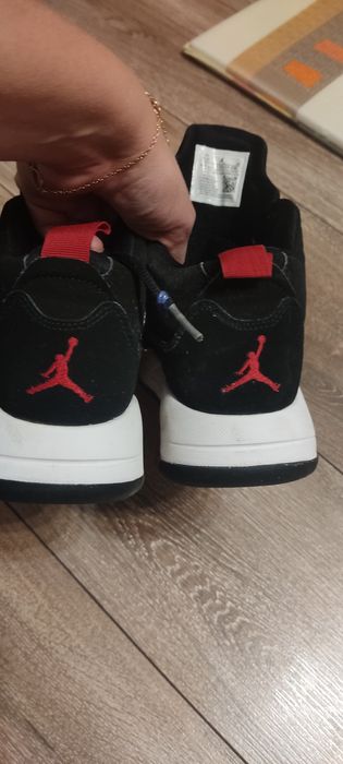 Кросівки Демі. 36.5р.