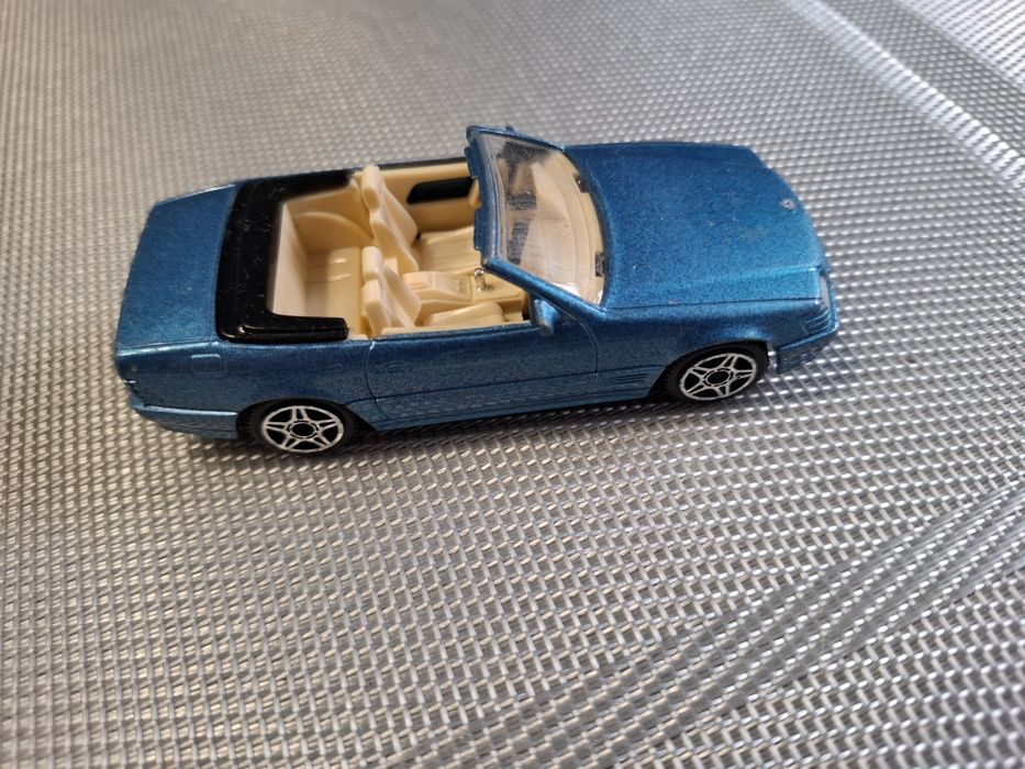 Bburago Mercedes 300 sl model samochodu