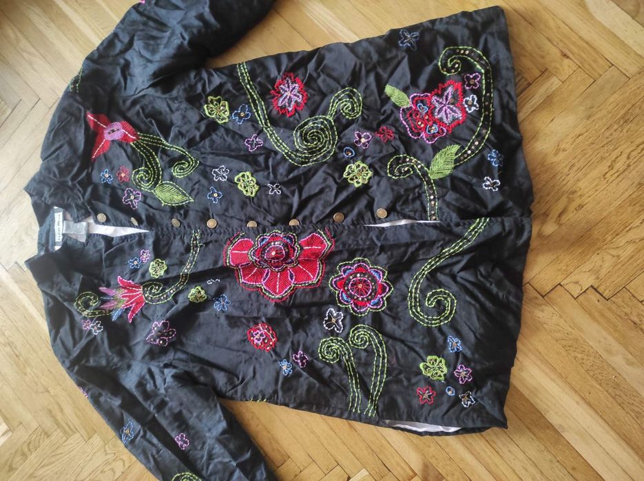 Костюм новий жіночій.