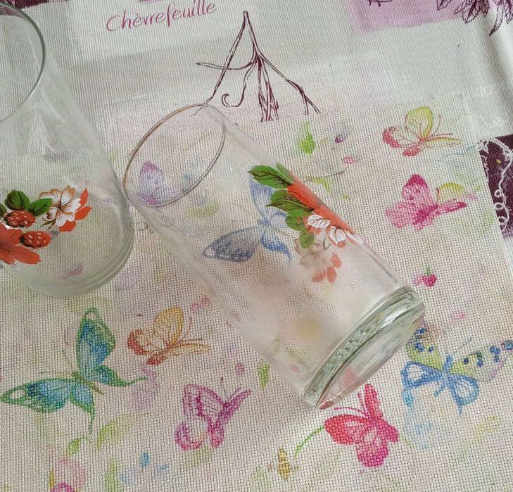 Подсвечники , бокали