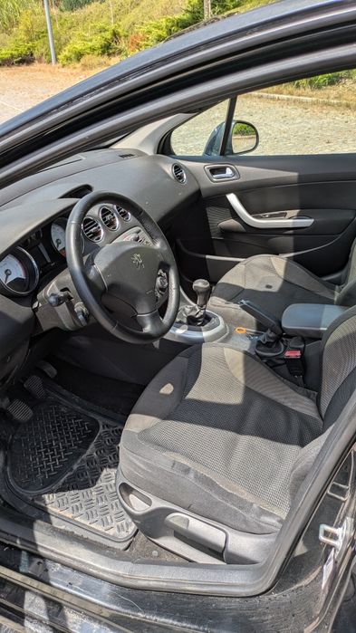 Peugeot 308 — fotografia 3