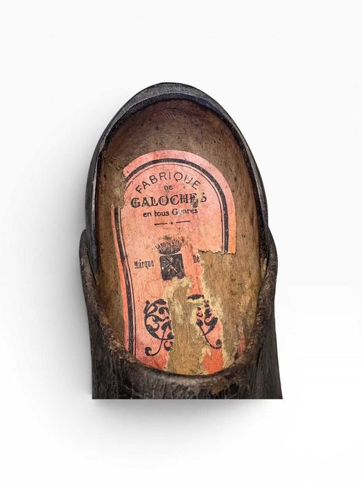 Par Antigo Galoches Madeira e Couro – “Fabrique de Galoches en tous Genres” – 720 g