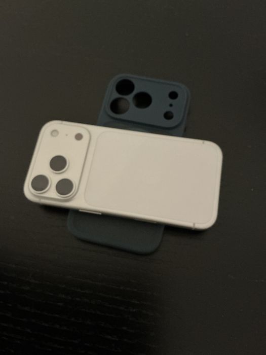 Iphone 17pro prata imaculado
