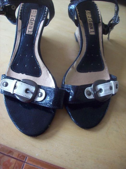 letnie buty na koturnie 39