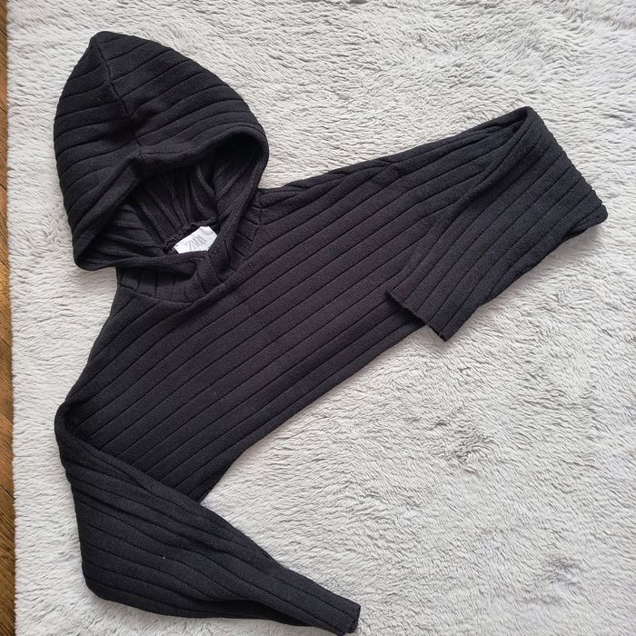 Zara czarny crop top kaptur