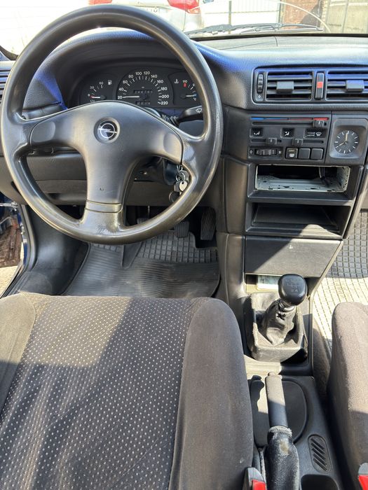 Opel Vectra A 1.8