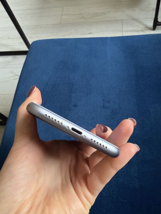 Iphone 11 fioletowy stan bardzo dobry