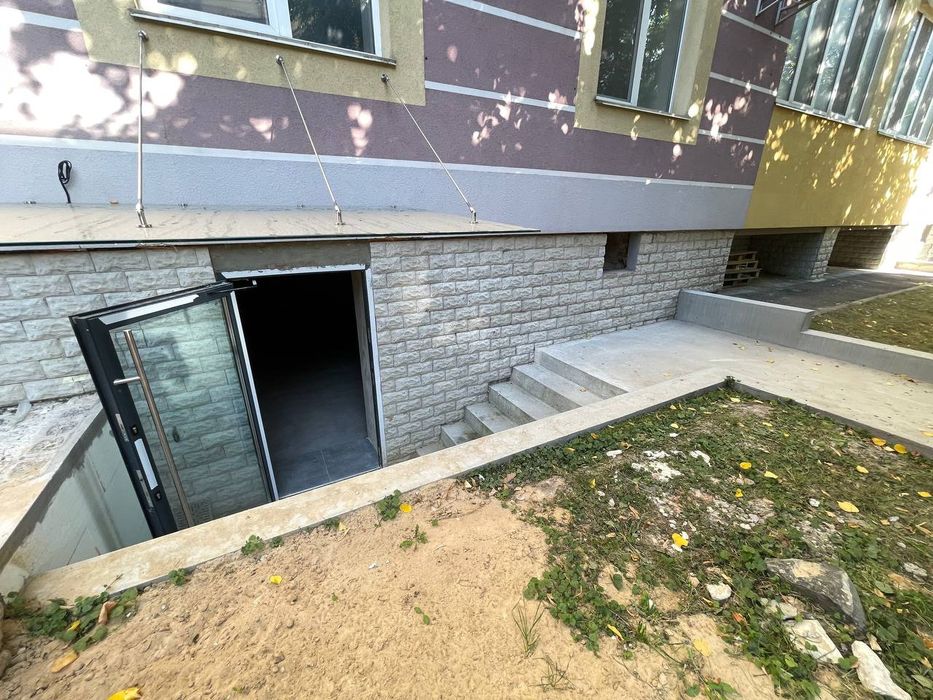 Продається нежитлове приміщення! Вул. Тиха. Центр.