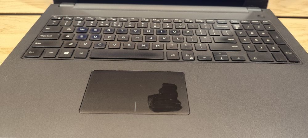 Dell Inspiron 15 5547 | i7 4510U | 8 GB | 512 GB SSD | Nvidia 810M | Wyświetlacz HD | Windows 10 Pro