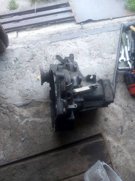 Sprzedam  skrzynię biegów vw polo 6n2 1.9sdi