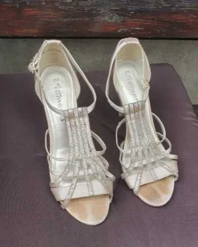 Buty letnie,wyjściowe roz 40