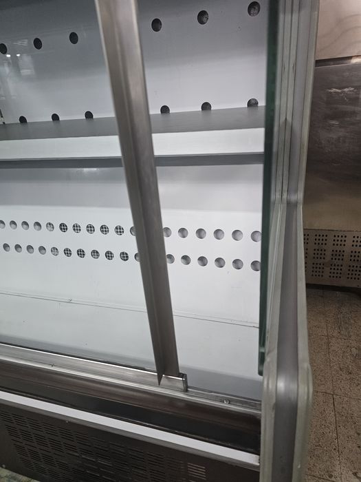 Expositor refrigerado de legumes