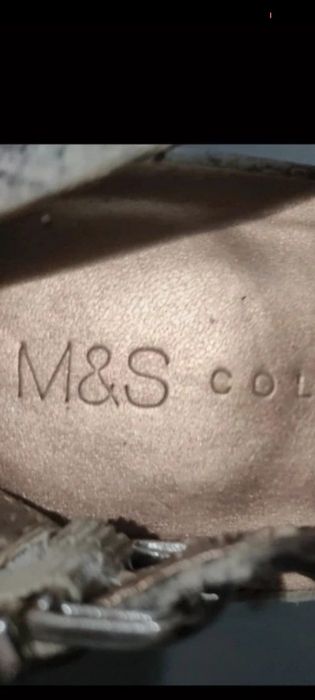 Sandaly na platformie