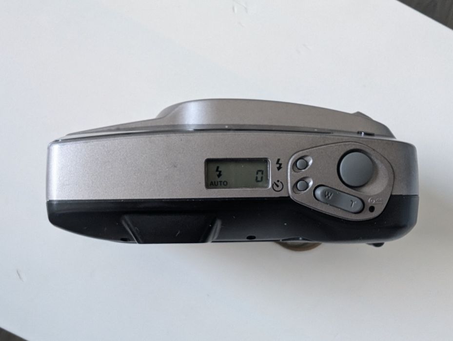Minolta Riva Zoom 70