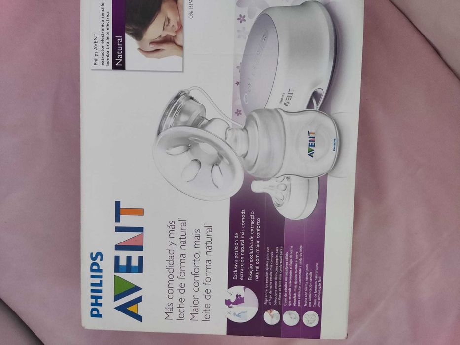 Cama bebé, marsúpio, cadeira de baloiço e extrator de leite elétrico