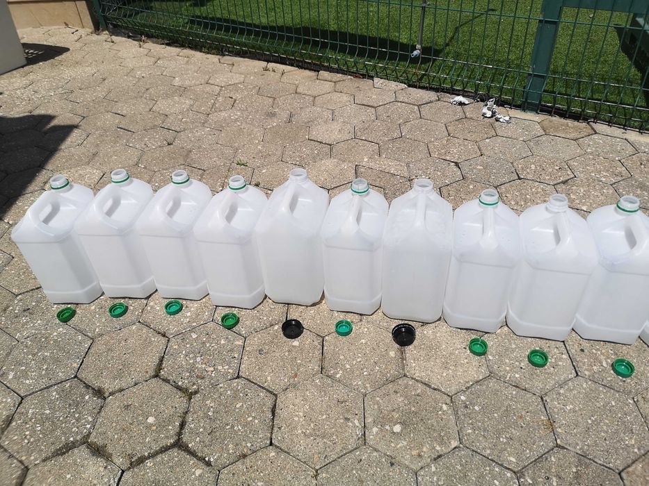 12 Garrafões de 5L