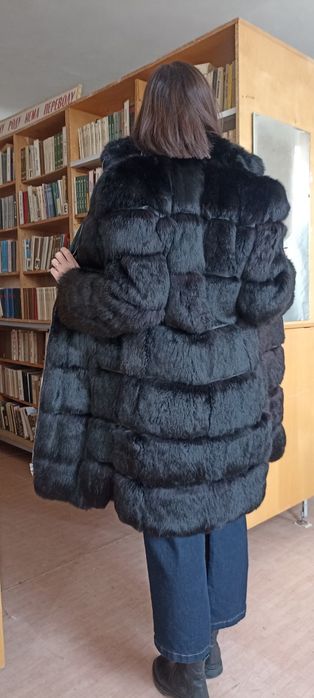 Шуба з натурального хутра.