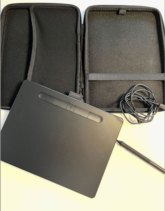 Mesa Digitalizadora Wacom Intuos M Bluetooth | Preto