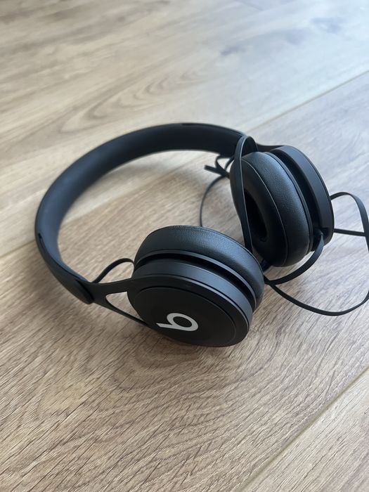 Fones Beats ep preto
