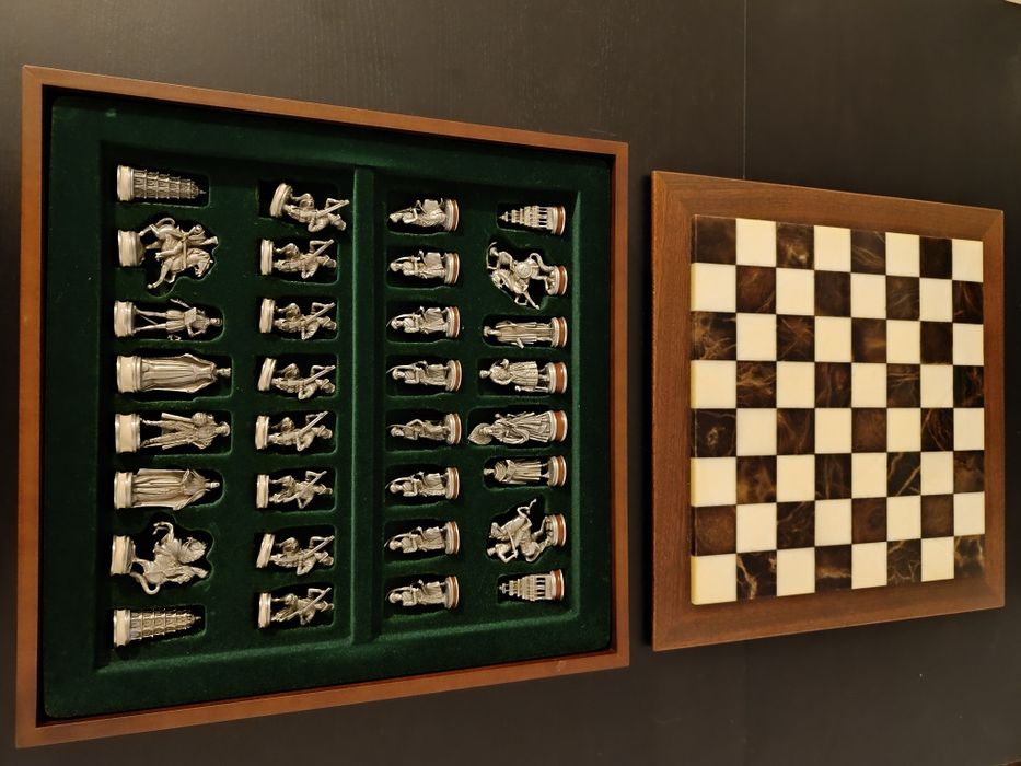 Mesa xadrez madeira Lisboa • OLX Portugal